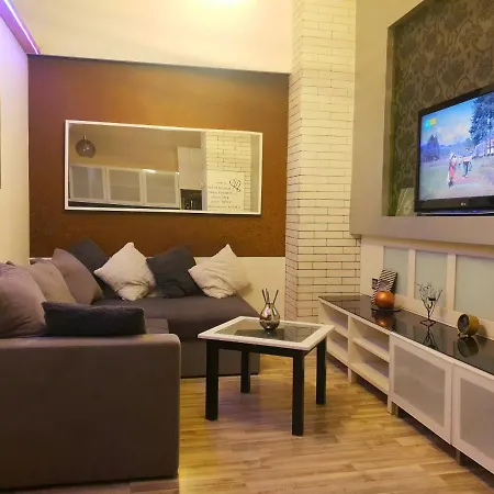 Pearl Apt. With Ac Apartment