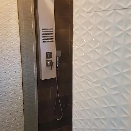 Apartment Pearl Apt. With Ac Budapest